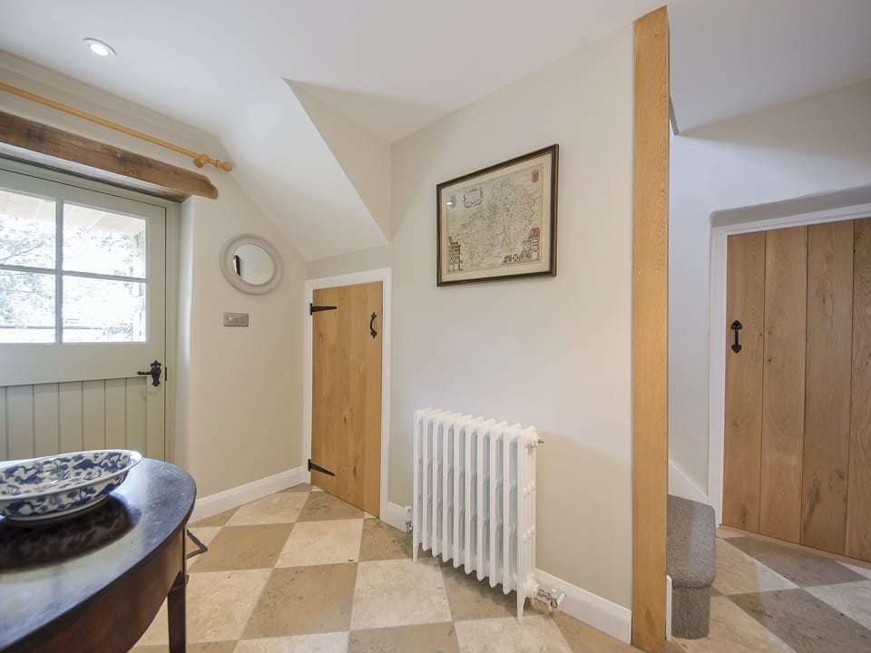 Entrance and hallway | Holliers Cottage, Middle Barton, near Chipping Norton