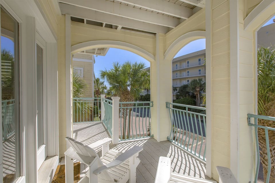 Sunny Daze Balcony