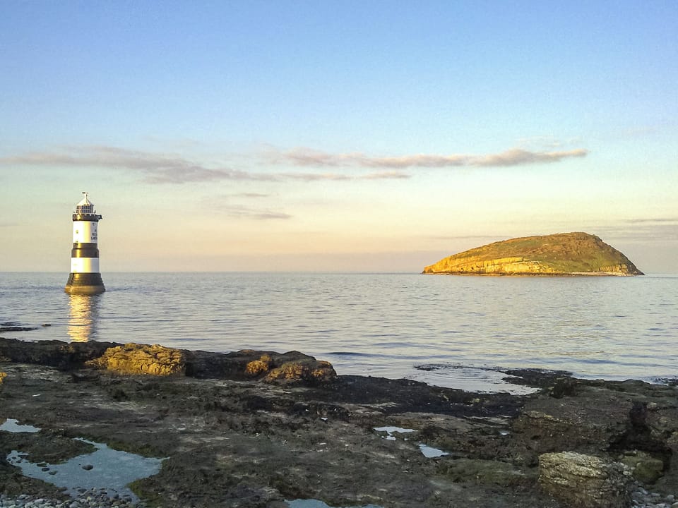 Surrounding area | Hen Ysgol, Llanfaethlu, Anglesey