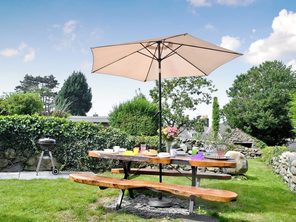 Outdoor dining area | Ty Newydd, Llwyngwril, near Aberdovey