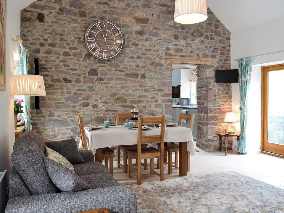 Open plan living/dining space | Bramble Cottage Mountain Retreat, Llanddeusant, near Llangadog