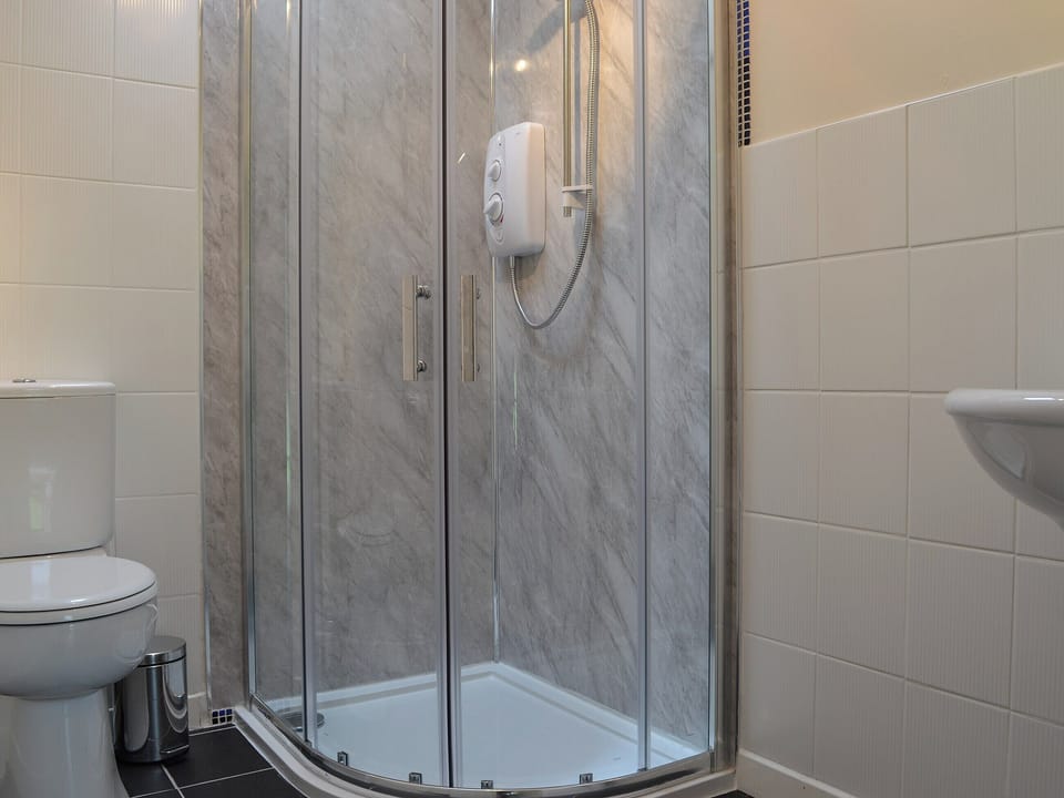 Shower room | Cameron Lodge Cottage, Innellan, near Dunoon