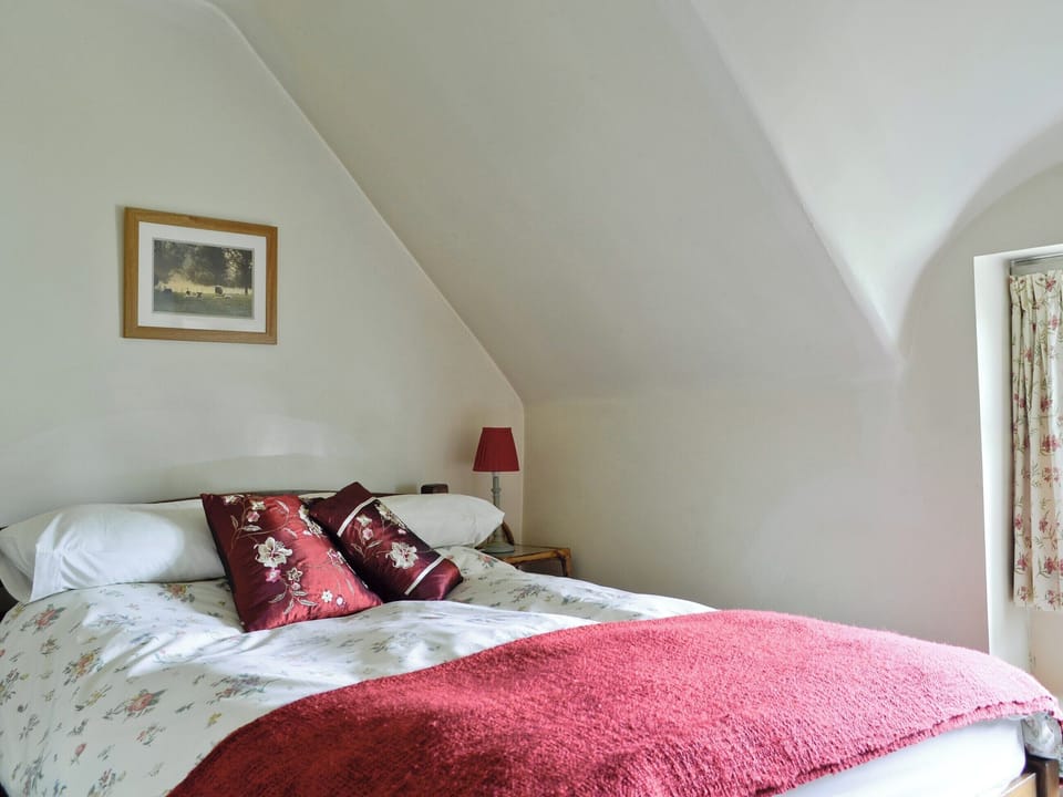 Comfortable double bedroom | Rose Cottage, Westington, Chipping Campden