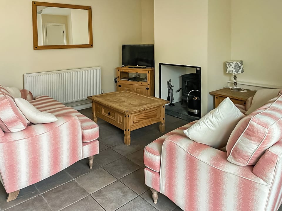 Living room | The Coach House - Peniarth Bach Farm, Betws-Yn-Rhos, Conwy