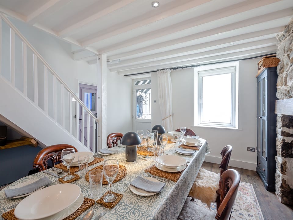 Dining room | Blue Sails - Water&rsquo;s Edge Cottages, Llanfaes, Beaumaris, Anglesey