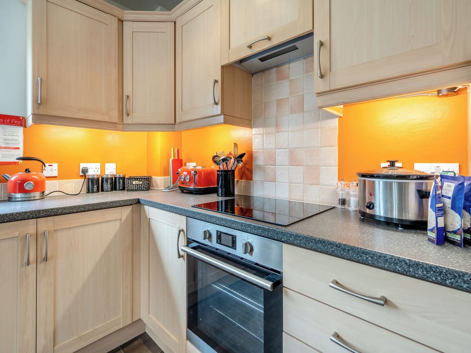 Well appointed kitchen area | Cairn View - Allt Mor Cottages, Aviemore