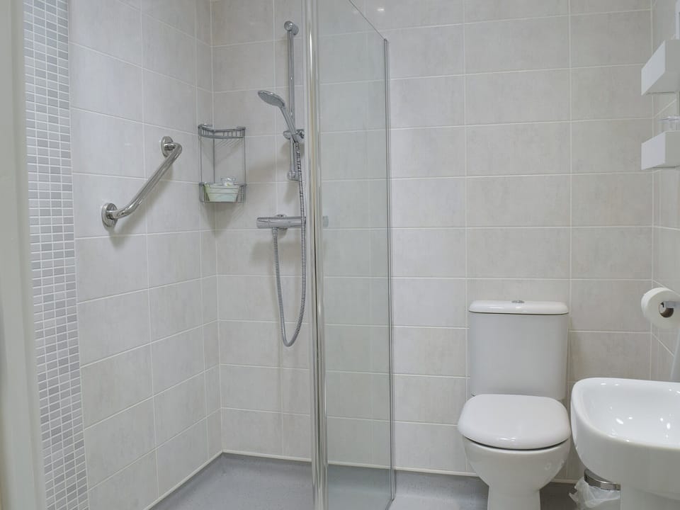 En-suite shower room | The Annexe, Clacton-on-Sea