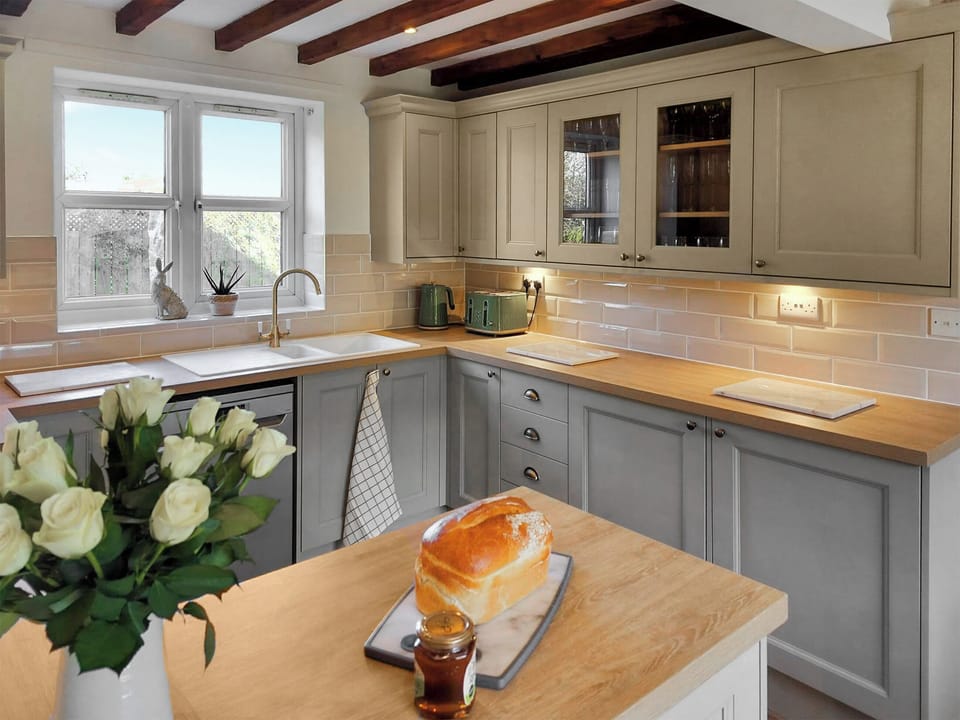 Kitchen dining area | Brompton Lodge, Potter Brompton, Scarborough