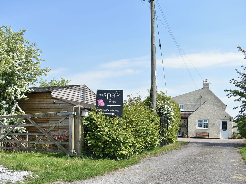 Exterior | Glebe Farm Cottage, Hornby