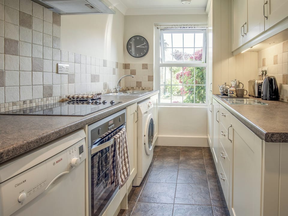 Kitchen | Summerhill Cottage - Summerhill Cottages, Amroth