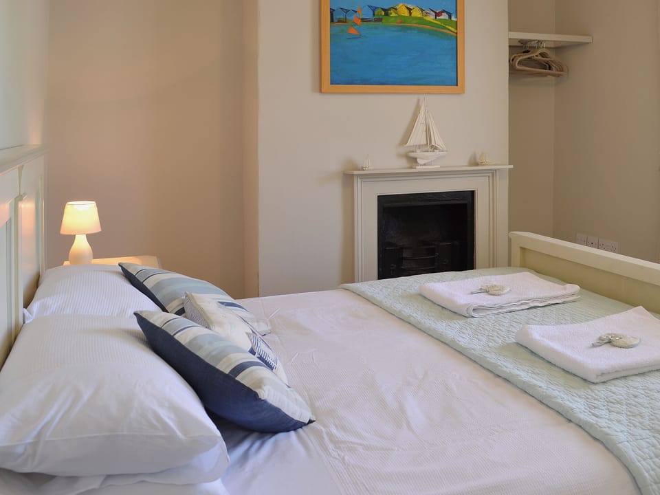 Double bedroom | Water&rsquo;s Edge, Instow, Bideford