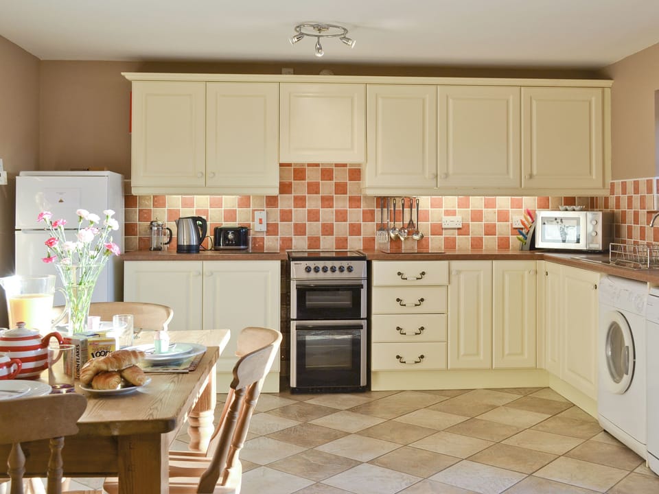 Kitchen/diner | Cefnllaethdre - The Stables, Glynarthen, nr. Cardigan