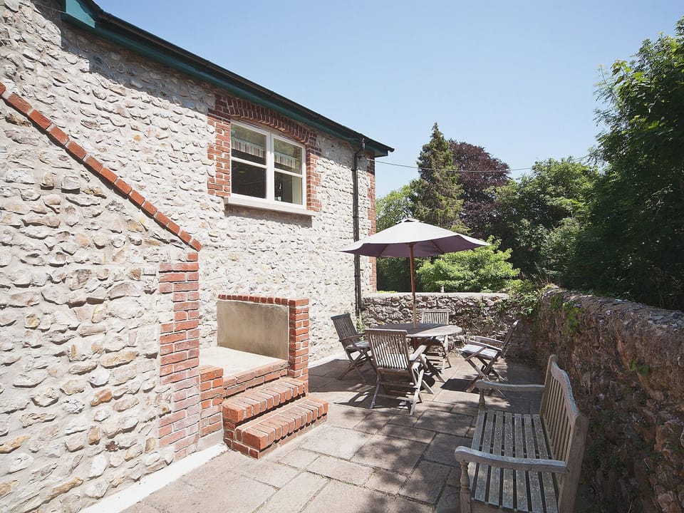 Sitting-out-area | Ware House Cottage, Nr. Lyme Regis