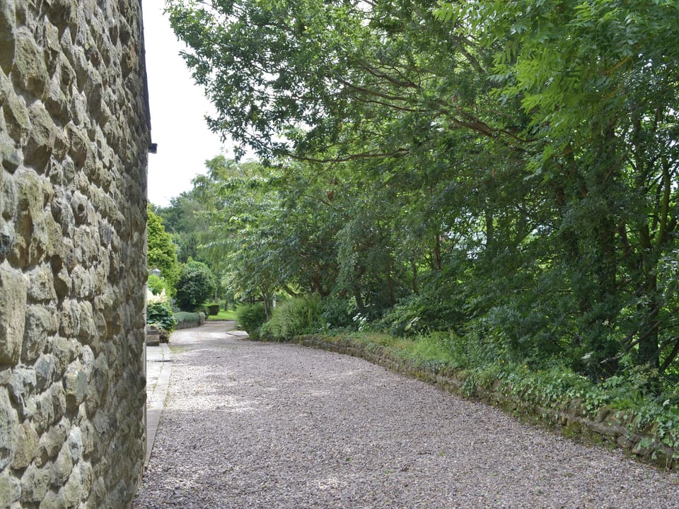 Surrounding grounds | Waterfall Cottage - Lumsdale Cottages, Lumsdale, Tansley Wood, near Matlock