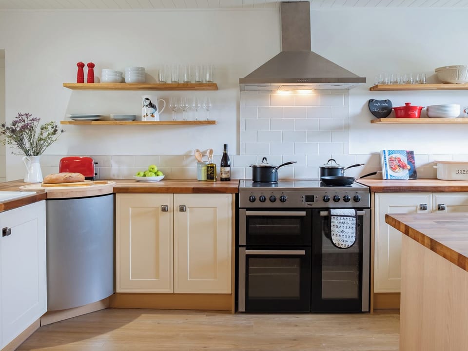 Immaculately presented kitchen | High Ranachan, Campbeltown