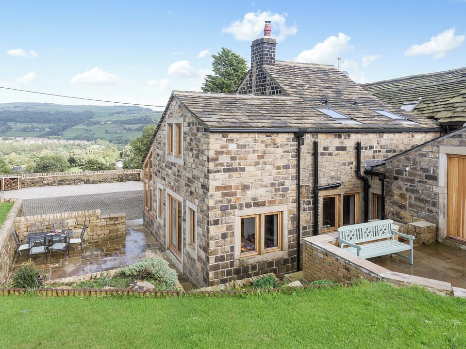 Wonderfully spacious, semi-detached, stone built cottage. | Sands Farm Cottage, Luddendenfoot, near Hebden Bridge