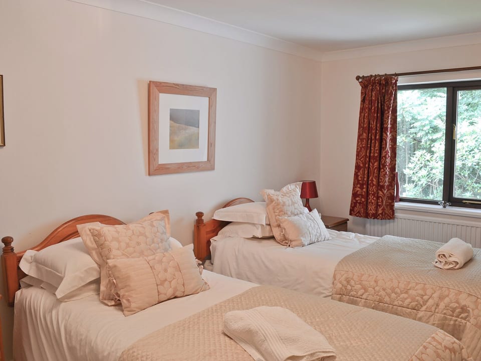 Twin bedroom | Long Mynd, Ambleside