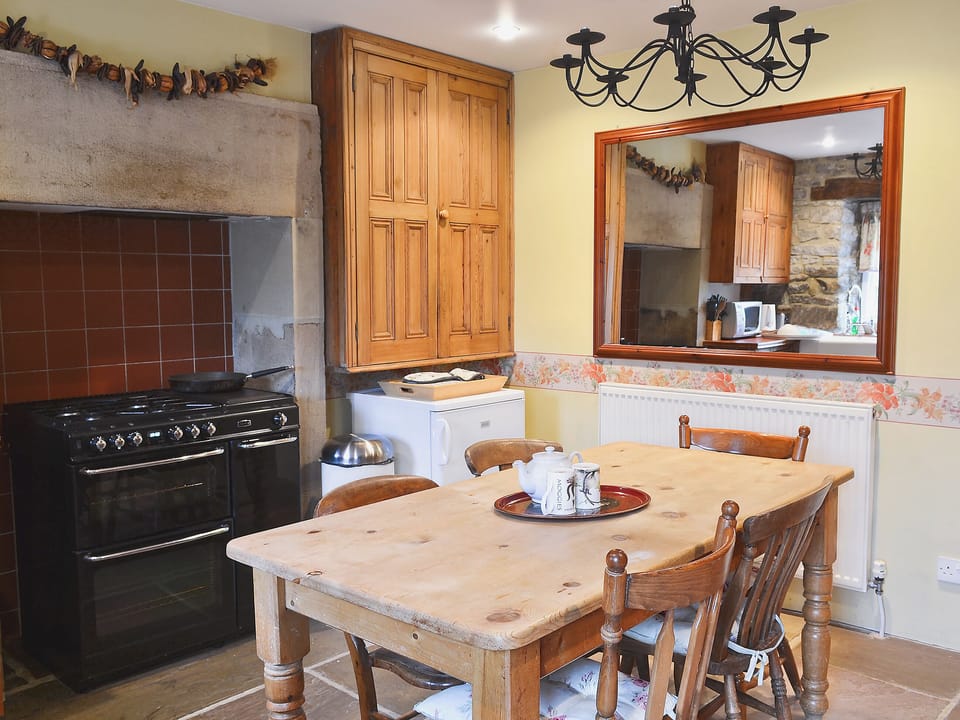Kitchen/diner | Corner Cottage, Bakewell