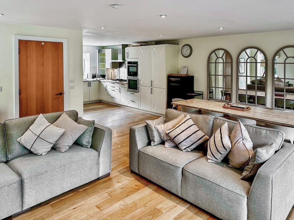 Beautifully designed living room/dining room | Nuthatch, Cirencester