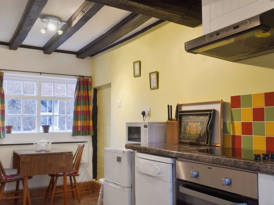 Kitchen/diner | Swiss Cottage, Alrewas, near Lichfield