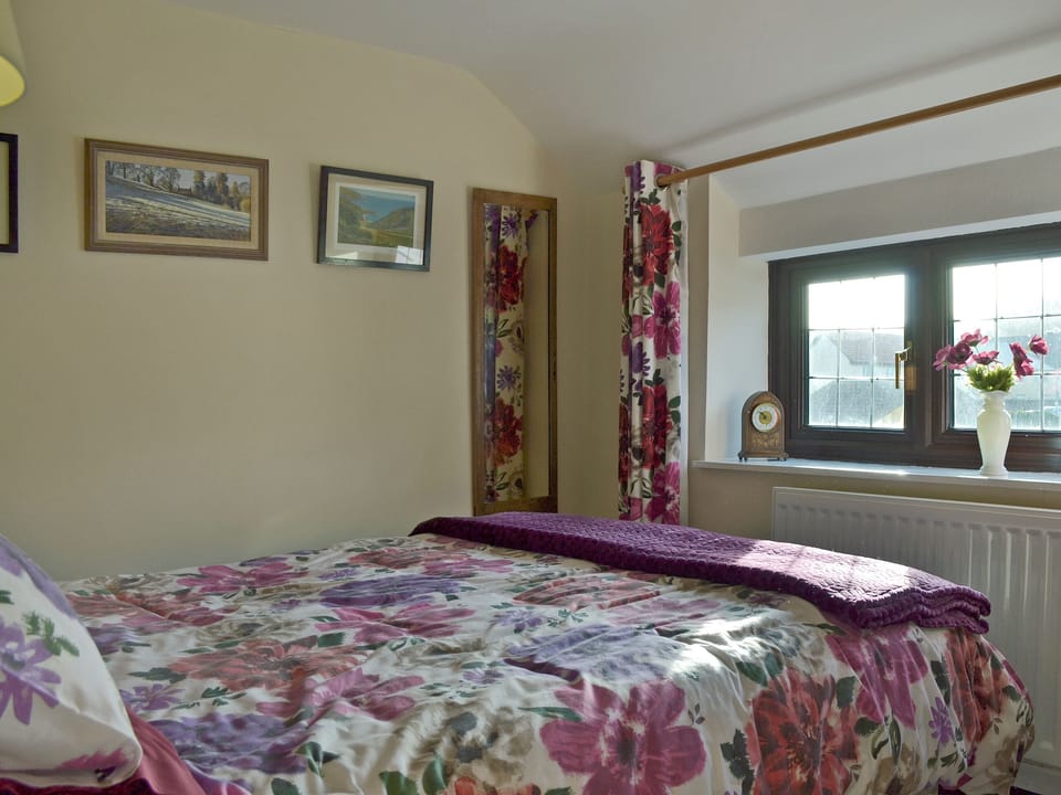 Charming double bedroom | Bridge Cottage, Watchet