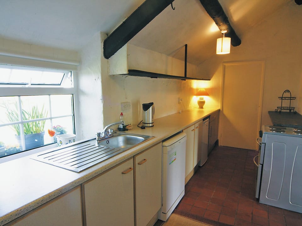 Kitchen | Riffli - Y Gegin, Cilan, nr. Abersoch