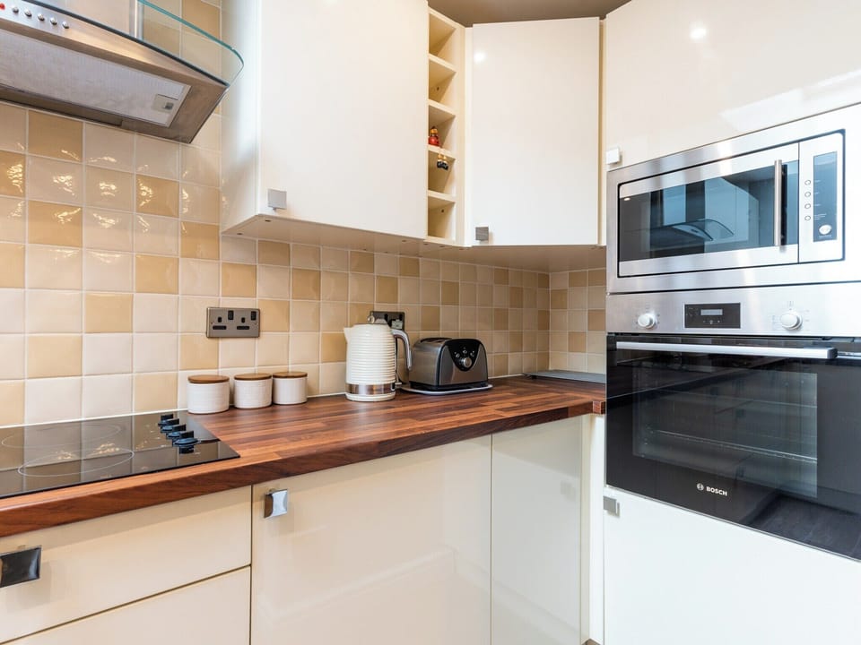 Kitchen area | Bwthyn Clyd, Dyffryn Ardudwy, near Barmouth