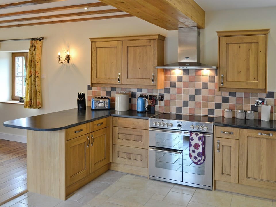 Kitchen | Ffynnonmeredydd Cottages - The Mill, Mydroilyn, nr. Aberaeron 
