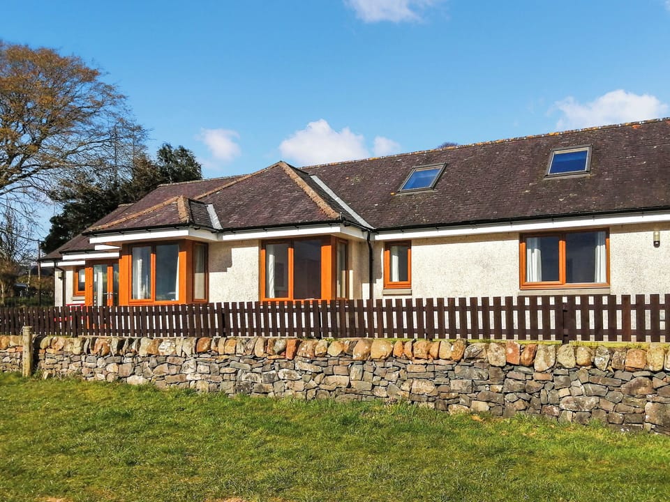 Spacious detached property | Silver Dee, Crossmichael, near Castle Douglas