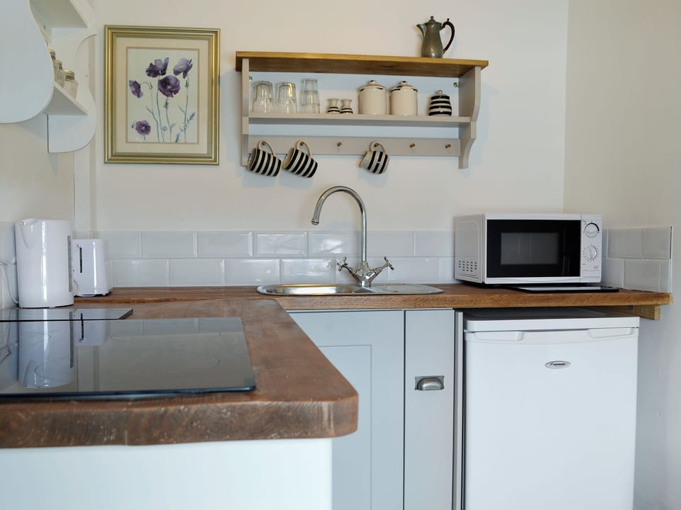 Immaculately presented kitchen | The Cider Barn, Combe, near Presteigne