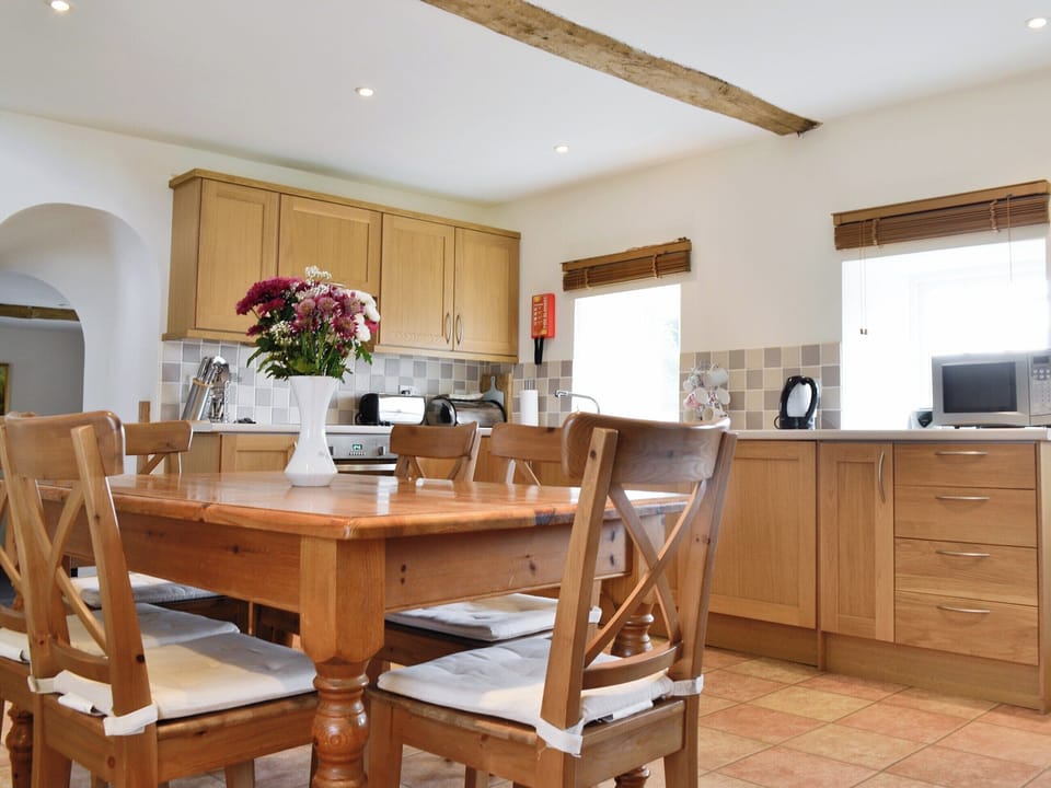 Kitchen/diner | The Old Stables, Sherston, Malmesbury