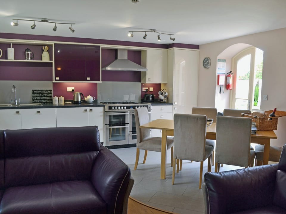 Open plan living/dining room/kitchen | Woldsend Holiday Cottages: Granary Cottage, Rillington