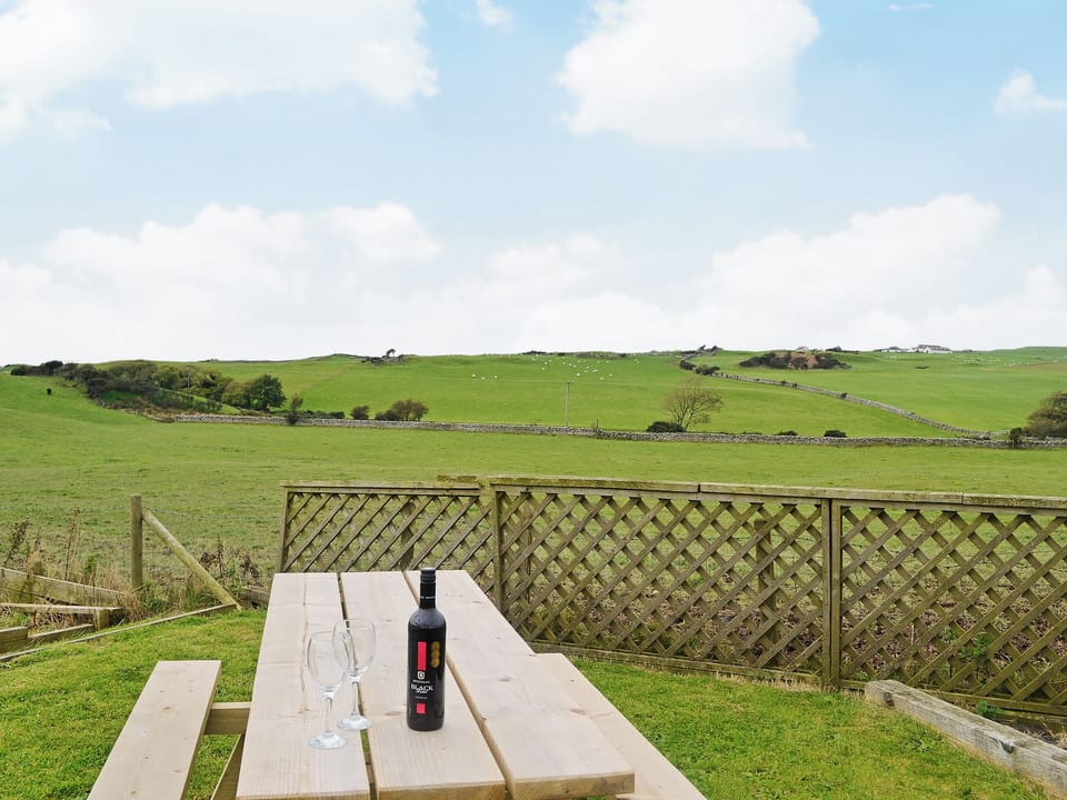 Outdoor eating area | Wee Dug Hoose, Stairhaven by Glenluce
