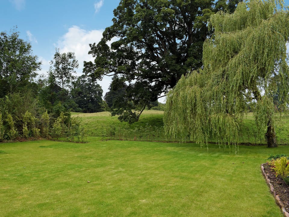 Large lawned garden | Rowanlea, Muthill, near Crieff