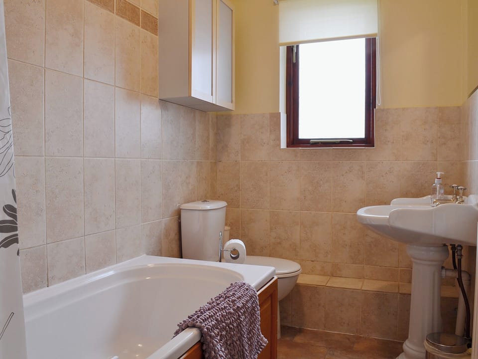 Bathroom | Helm View, Windermere