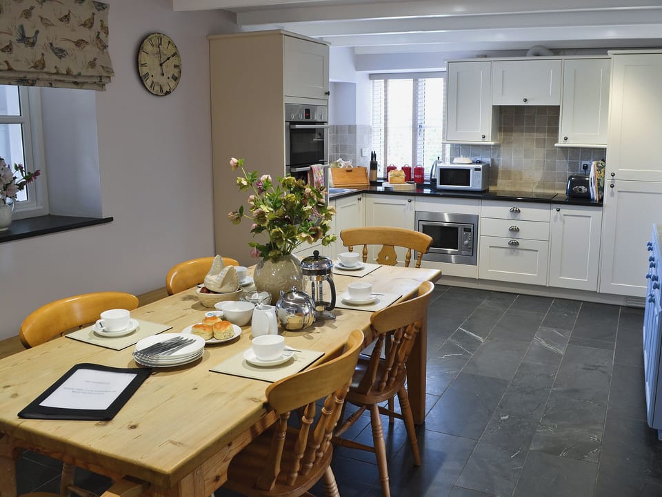 Kitchen/diner | Prideaux Farm Cottages - Prideaux Farmhouse, St Blazey, nr. Par