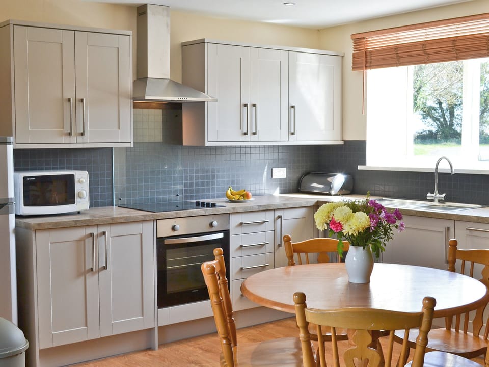 Kitchen with dining area | The Granary Cottage - Warenford Cottages, Bamburgh