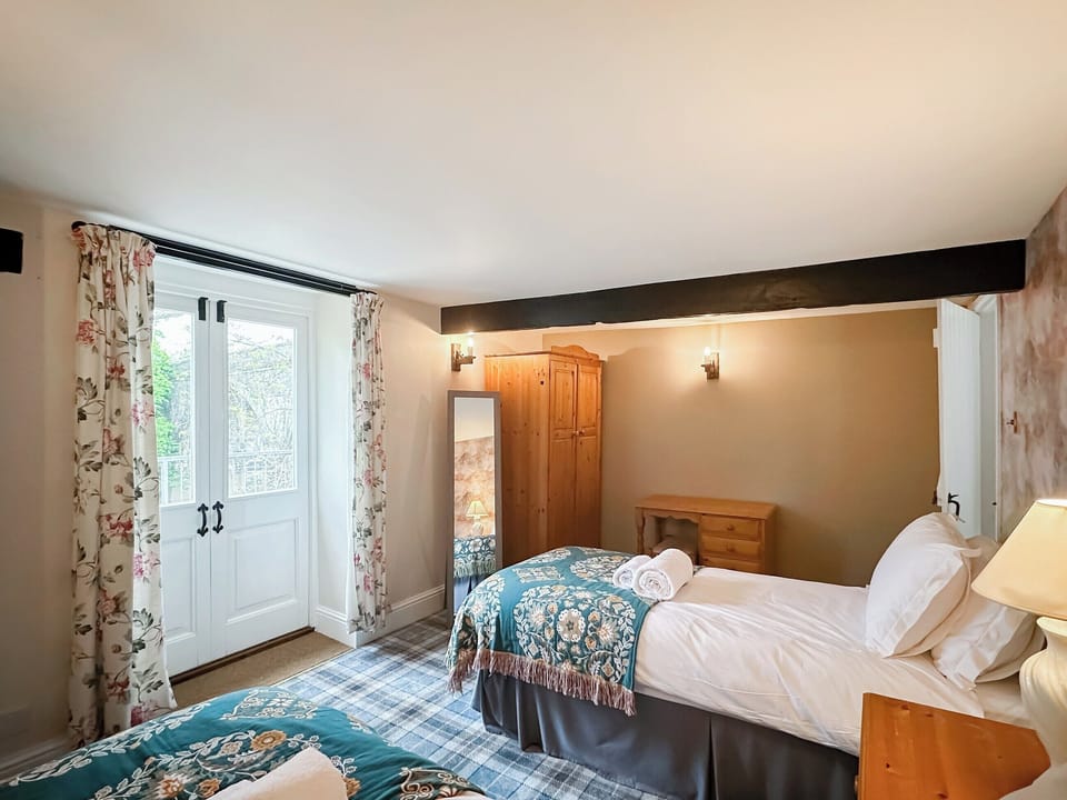 Twin bedroom | Riverside - Town Mills, Great Torrington