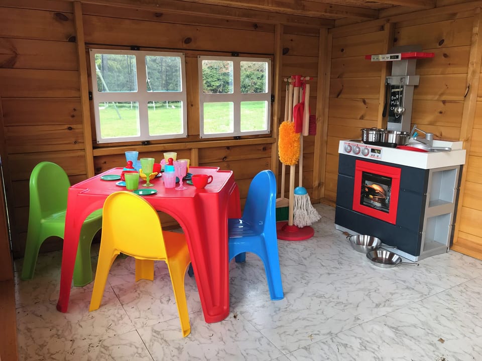 Enclosed play area | Wester Auchleuchrie, Memus, near Kirriemuir