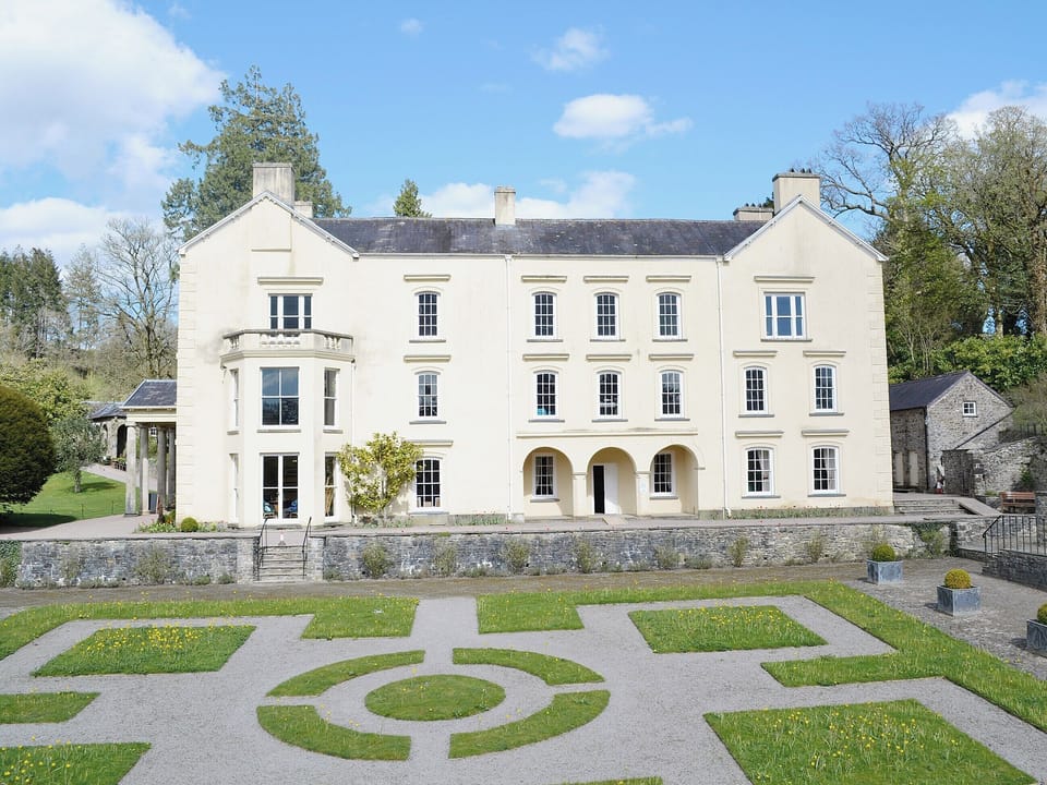 Aberglasney Manor, nr. Tenby