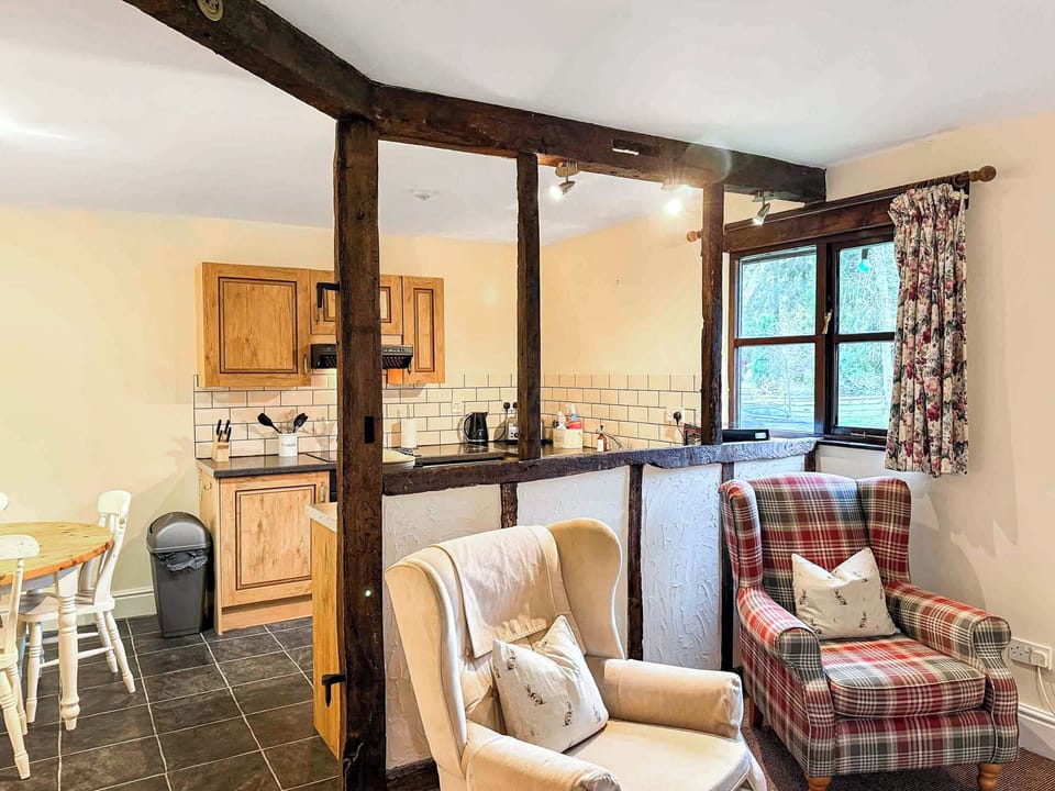 Open plan living space | Magpie - Cwm Chwefru Cottages, Newbridge-on-Wye, near Builth Wells