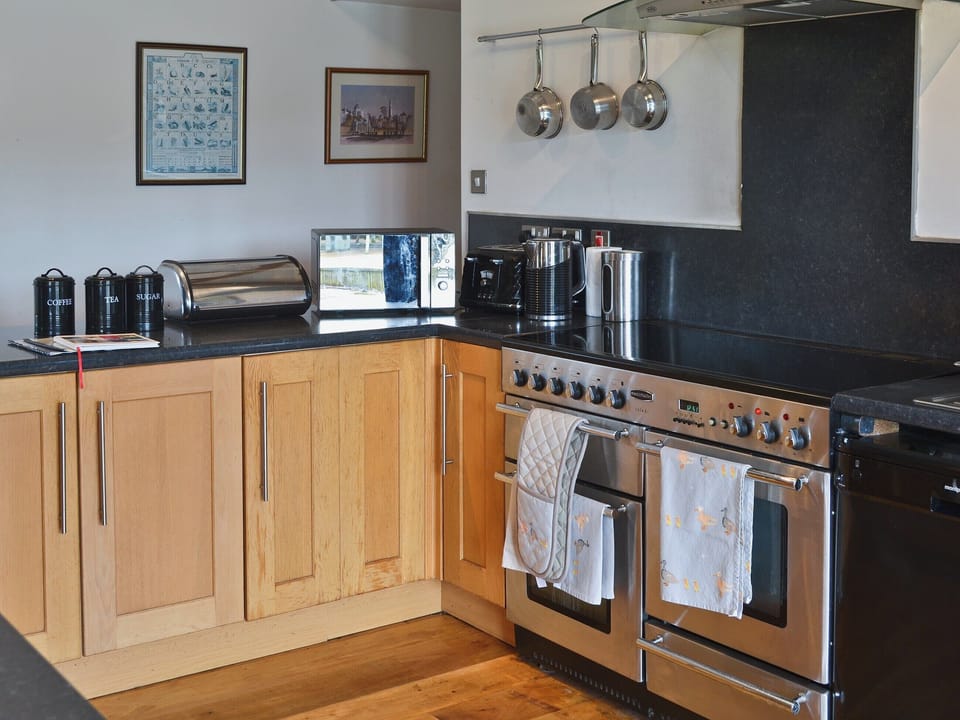 Kitchen | Glanrafon Isaf, Llanfaglan, Caernarfon