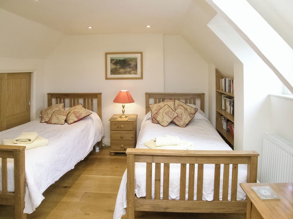 Twin bedroom | The Captains House, Instow, nr. Bideford