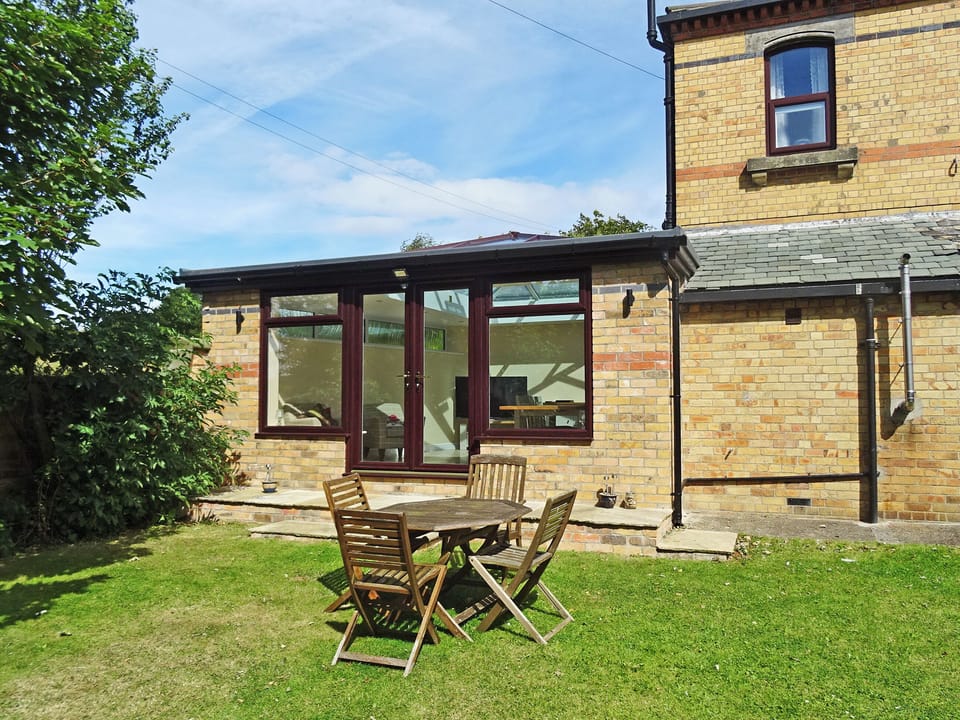 Peaceful, enclosed private garden | The Gatehouse - Eldin Hall Cottages, Scarborough