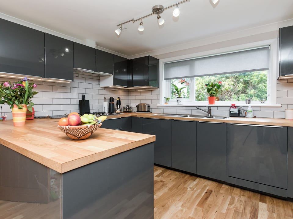 Well equipped kitchen | Sheeoch, Comrie, near Crieff