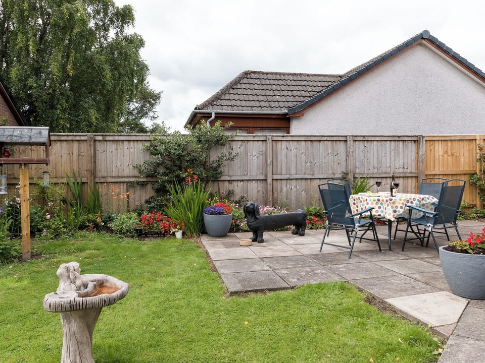 Sitting out area and garden | Sheeoch, Comrie, near Crieff