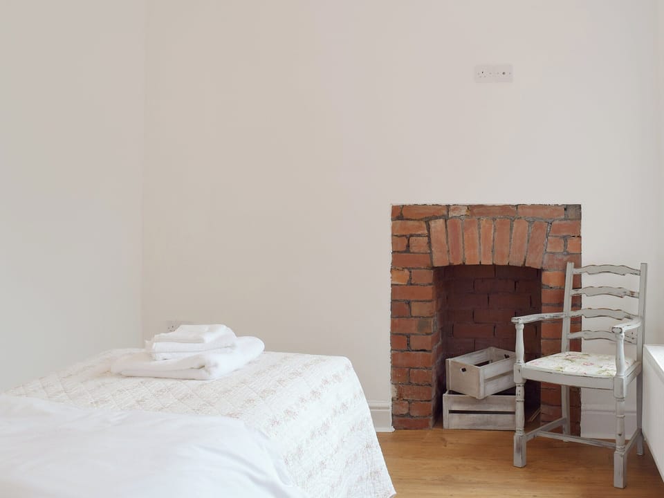 Single bedroom | Gwylfa, Trimsaran, near Kidwelly