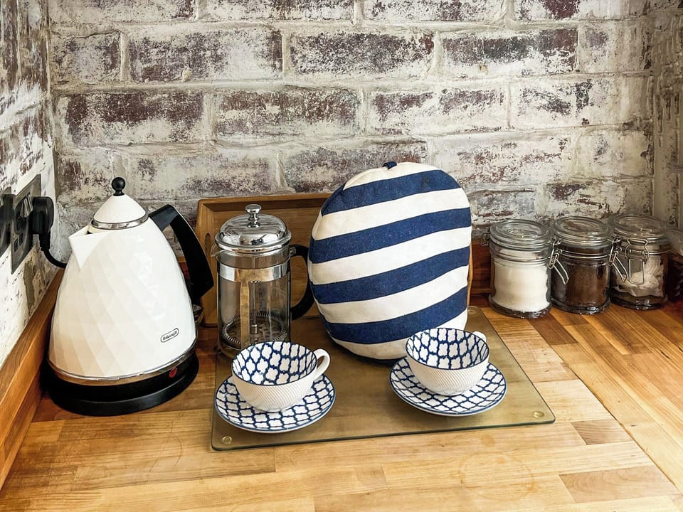 Well equipped kitchen | Pear Tree Cottage, Wirksworth, near Matlock