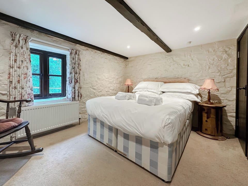 Double bedroom | Tarka - Town Mills, Great Torrington