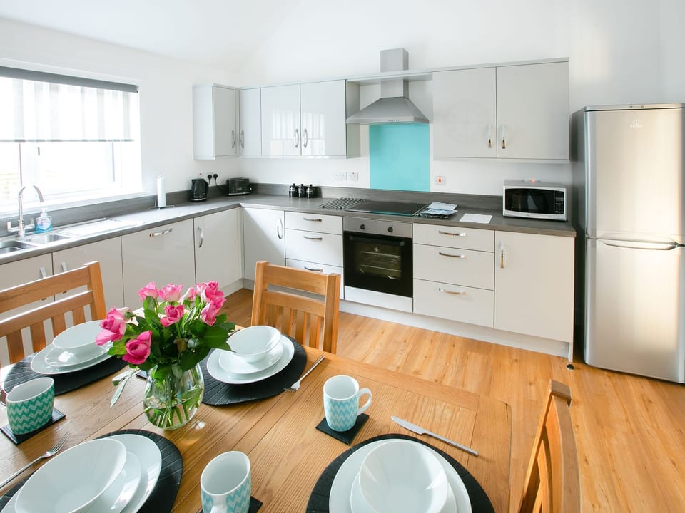 Well presented kitchen/ dining room | Rossie Cottage, Auchterarder, near Gleneagles Village